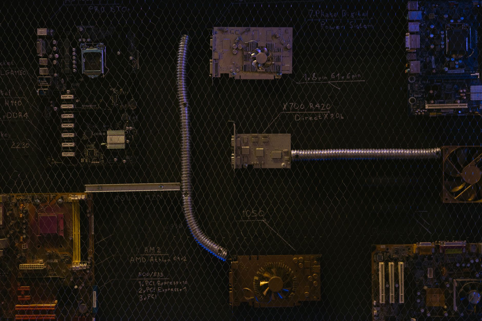 Representação abstrata de inteligência artificial moldando a infraestrutura da internet com fluxos de dados e redes.